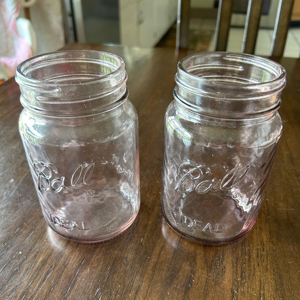 Ball pint size mason jars lavender colored